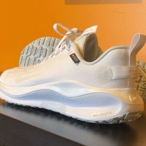 Nike Light Gray Athletic Shoes